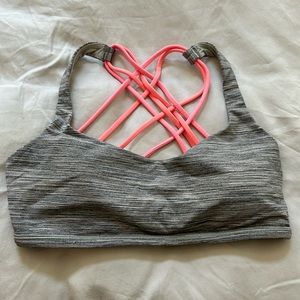 Lululemon sports bra size 8